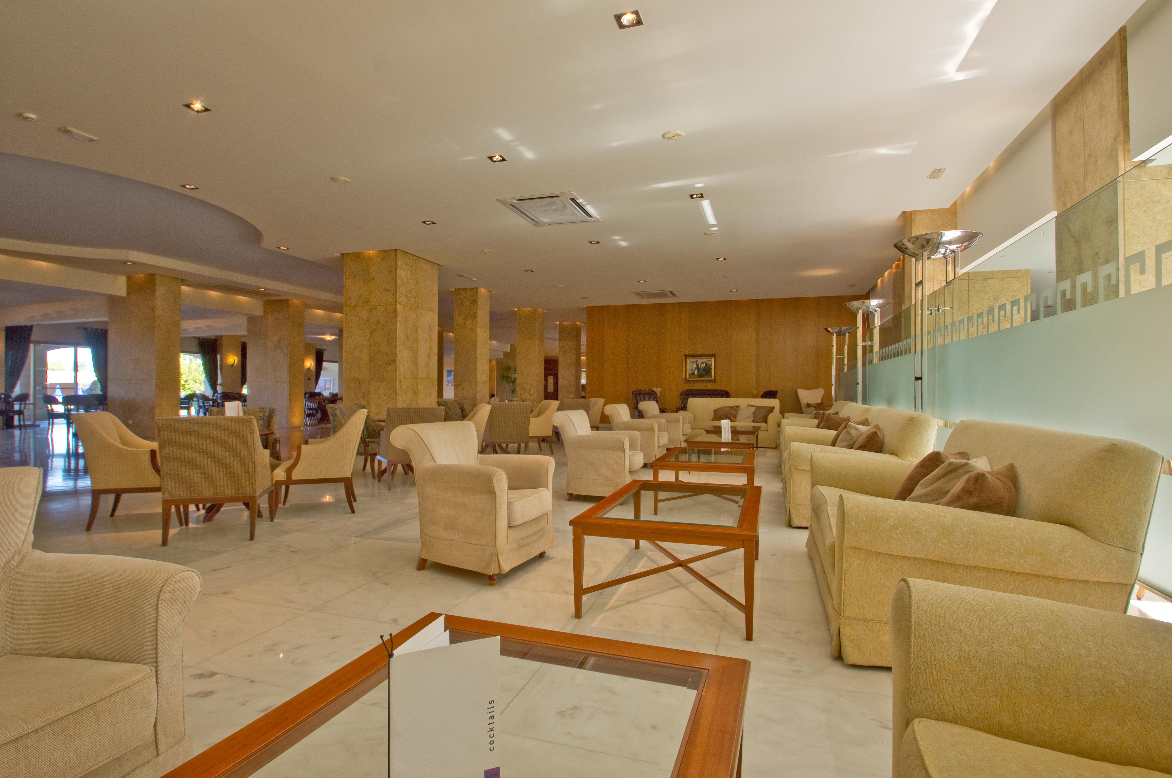 เนปจูน โฮเทล - รีสอร์ต, คอนเวนชั่น เซนเตอร์ แอนด์ สปา Hotel มัสติคารี ภายนอก รูปภาพ